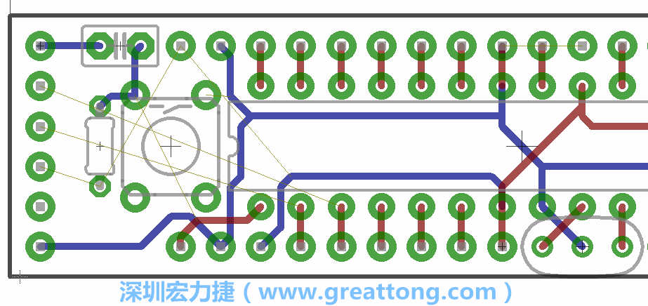4.1. 把剩下的元件移動到電路板工作區(qū)上。